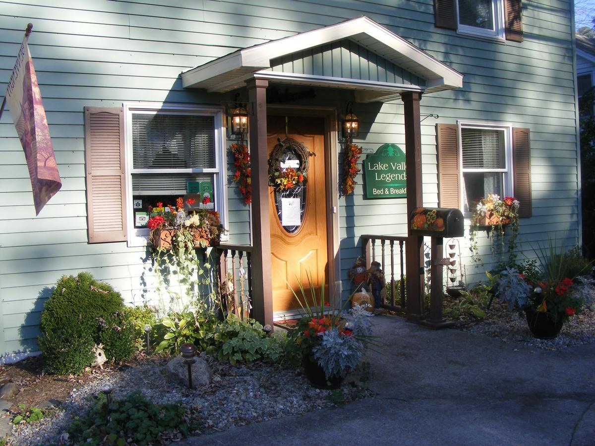 Lake Valley Legends B&B Watkins Glen Exteriör bild