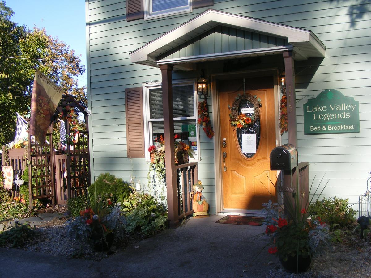Lake Valley Legends B&B Watkins Glen Exteriör bild
