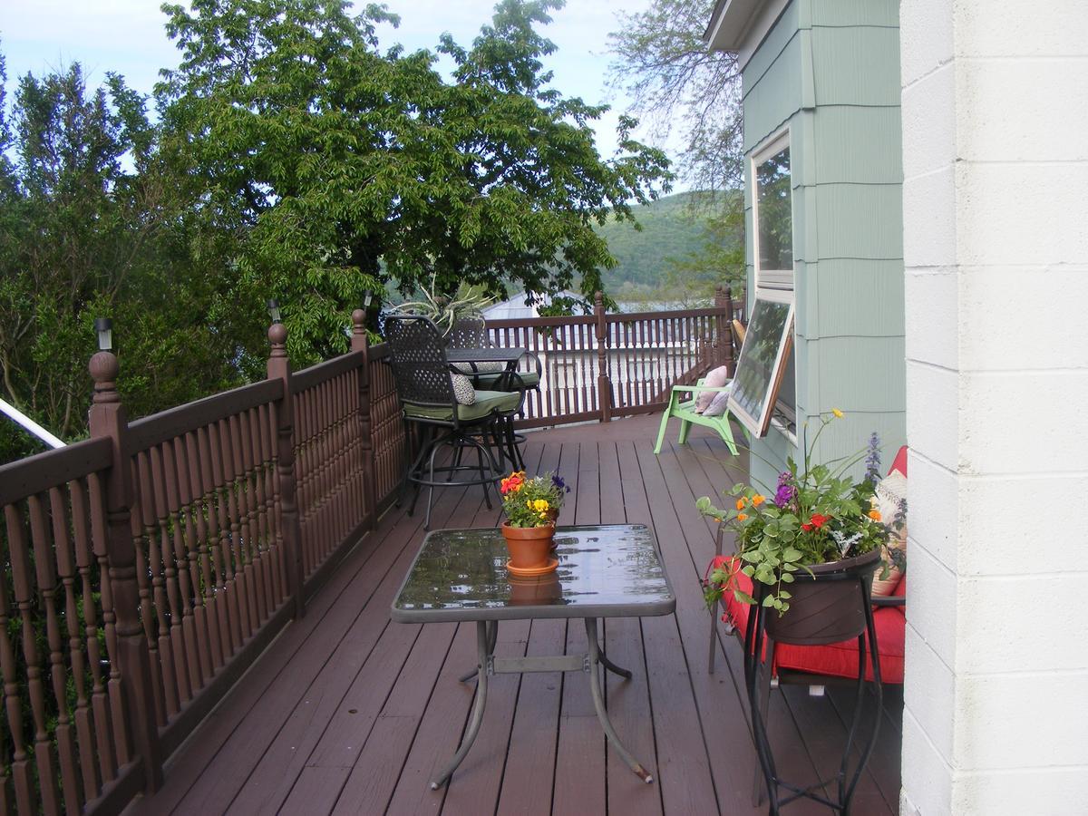 Lake Valley Legends B&B Watkins Glen Exteriör bild