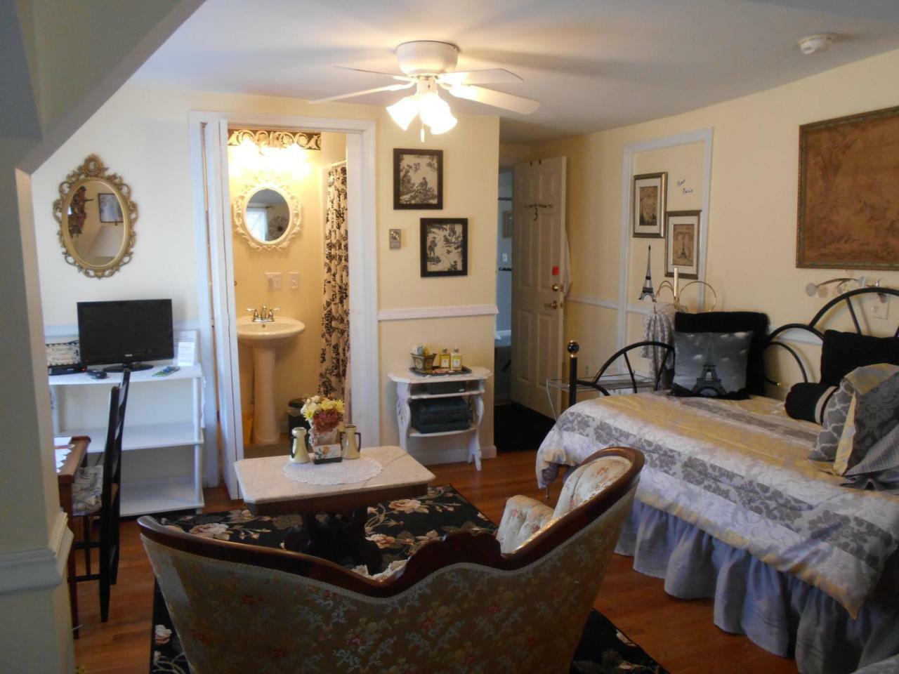 Lake Valley Legends B&B Watkins Glen Exteriör bild